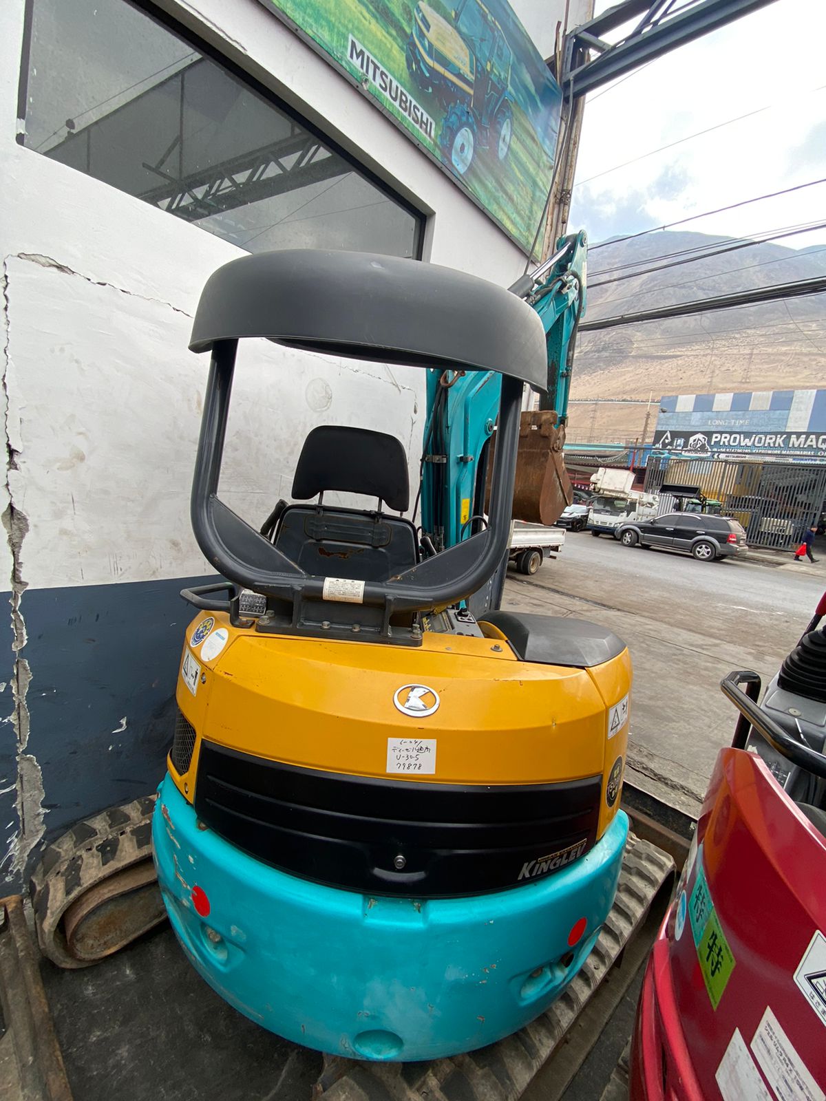 MINI EXCAVADORA KUBOTA U-30 - Imagen 3