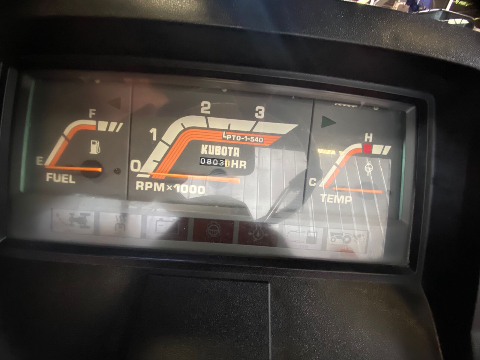 TRACTOR KUBOTA L1-215 - Imagen 6