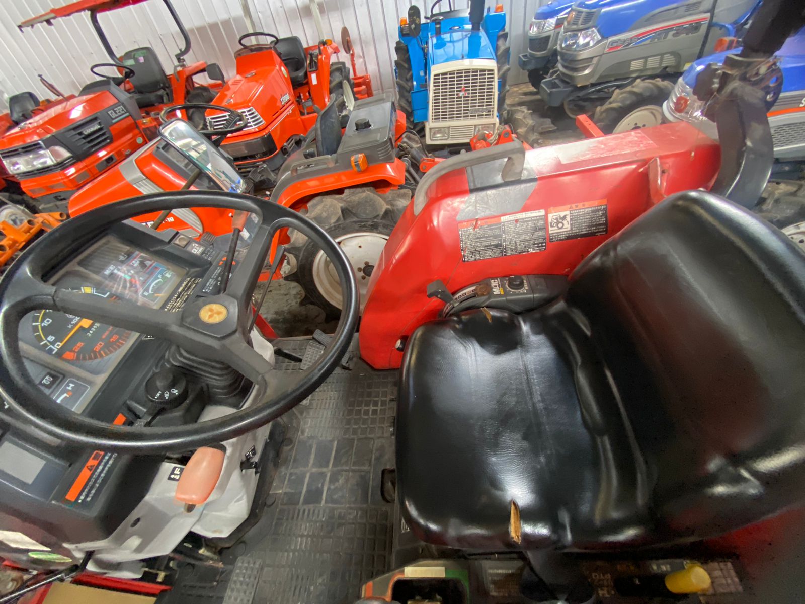 TRACTOR MITSUBISHI MT-286H - Imagen 5