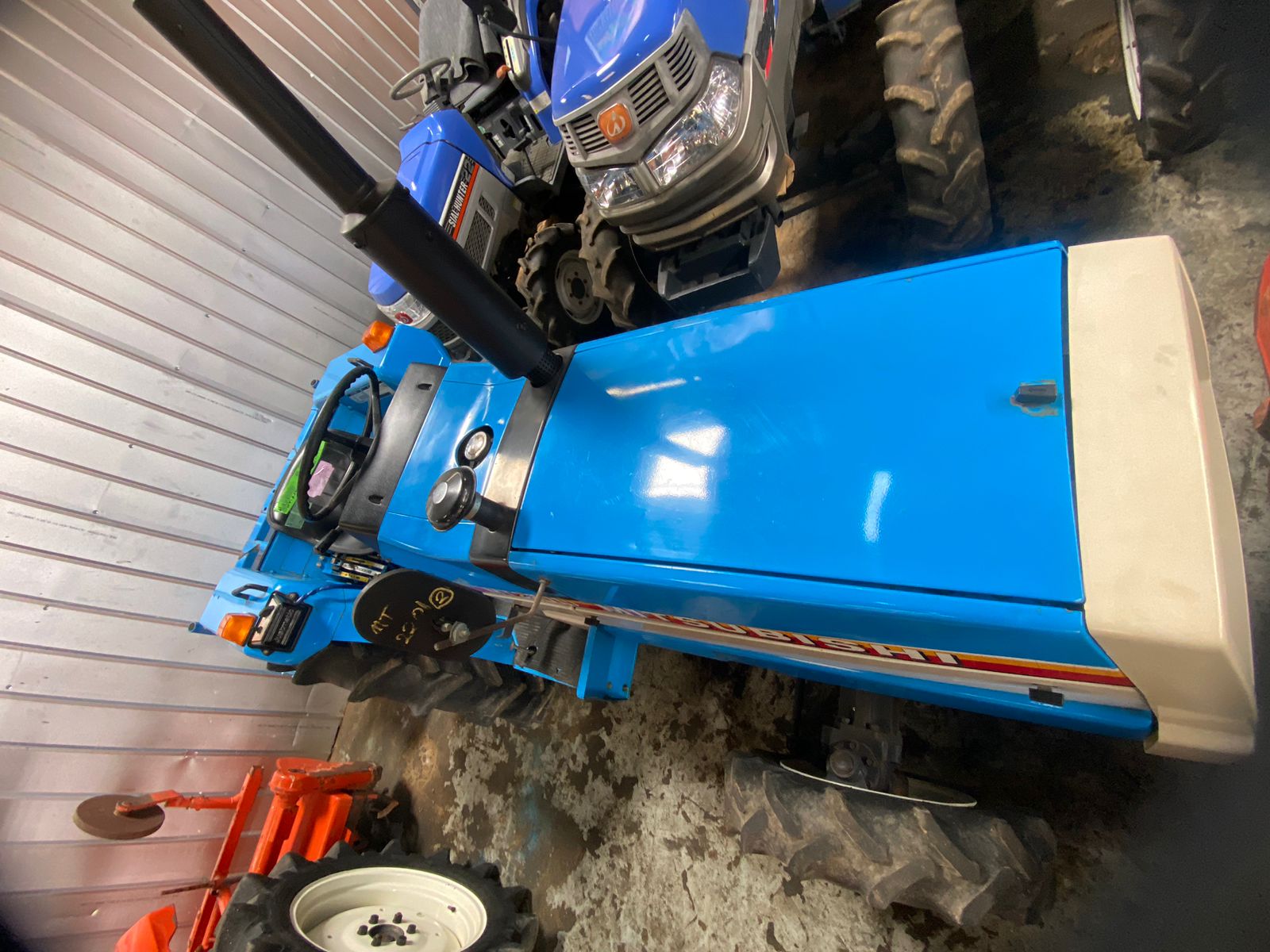 TRACTOR MITSUBISHI MT-2201D - Imagen 3