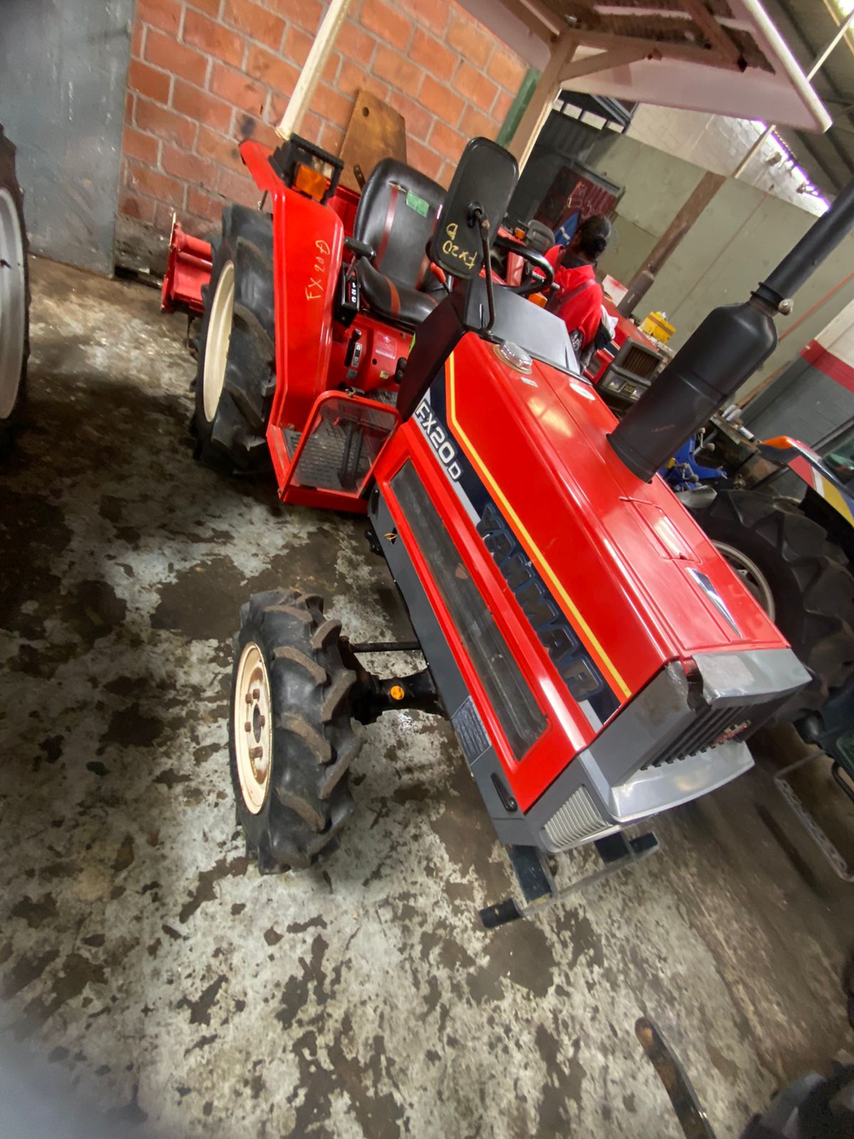 TRACTOR YANMAR FX-20D