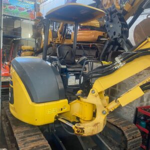 MINI EXCAVADORA KOMATSU PC-40