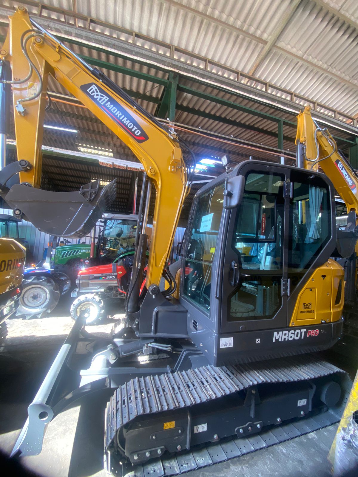 MINI EXCAVADORA MORIMOTO MR-60T PRO - Imagen 2