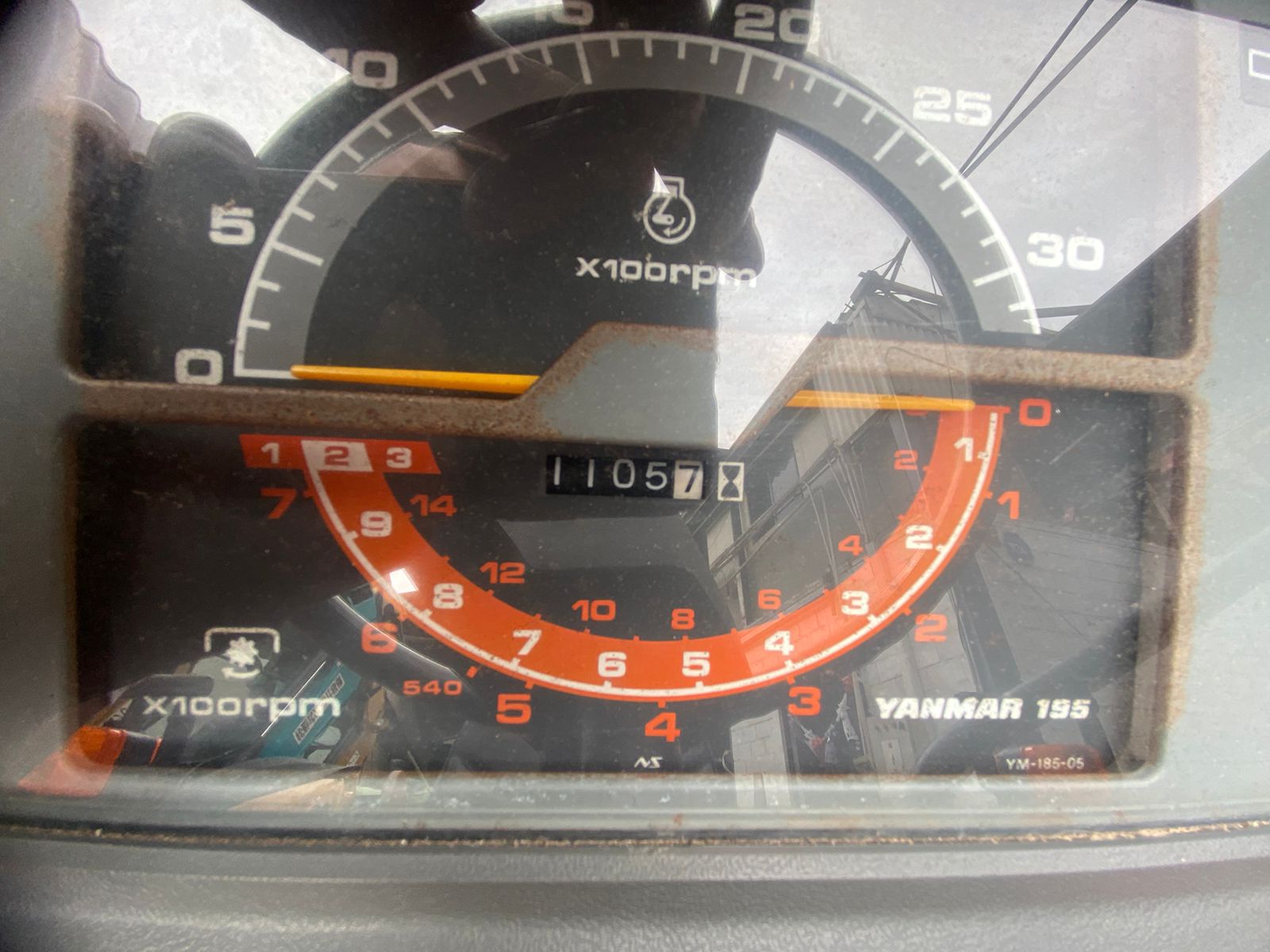 TRACTOR YANMAR F-195 - Imagen 6