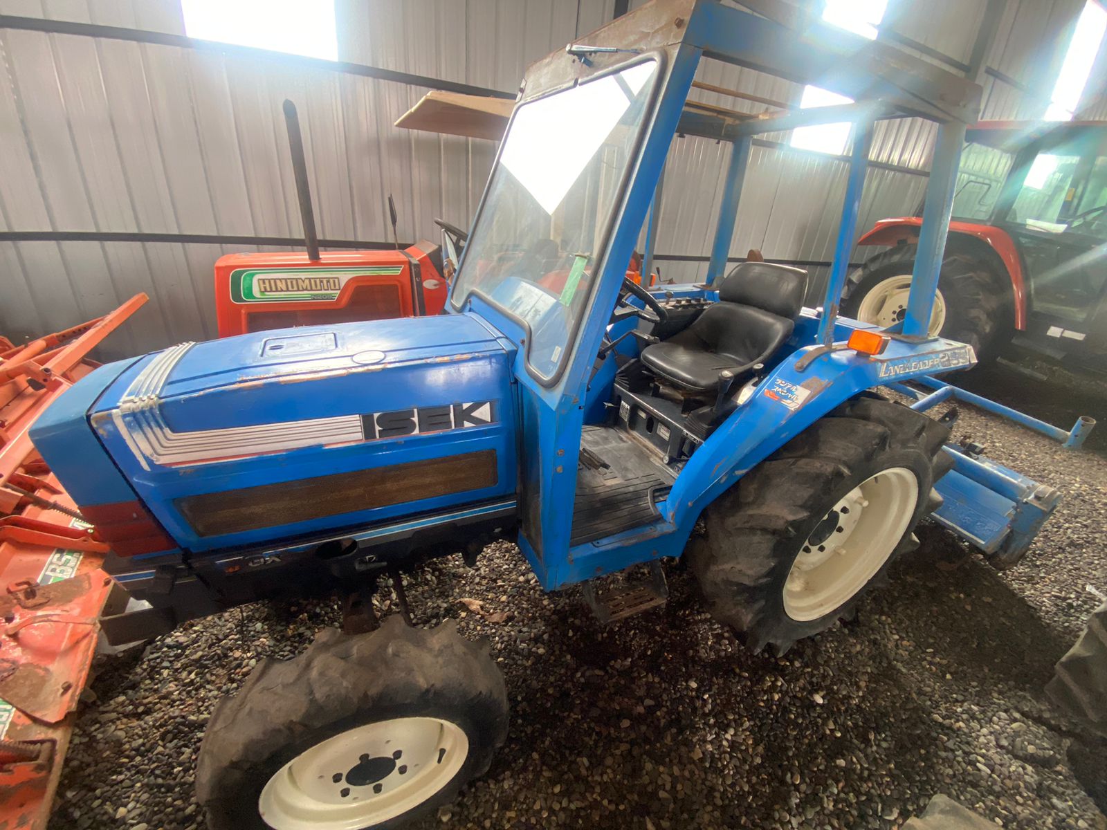 TRACTOR ISEKI LANDHOPE-255