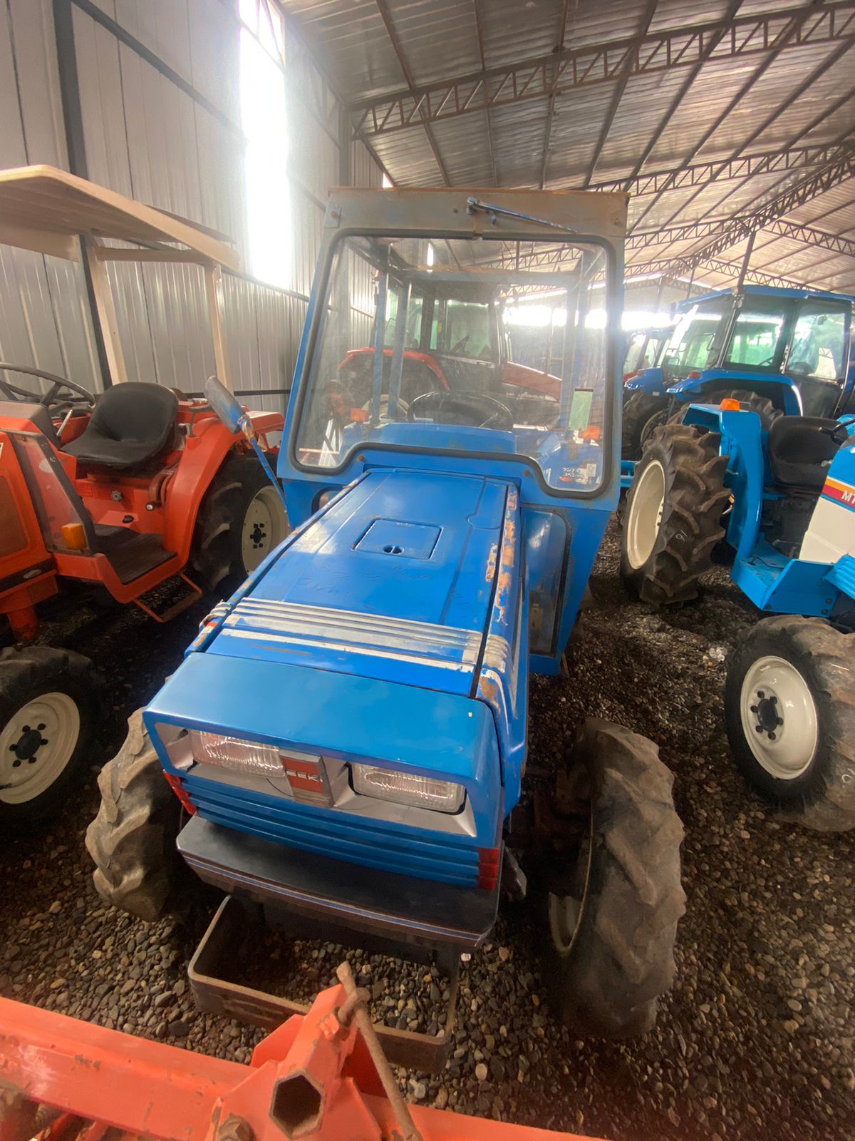 TRACTOR ISEKI LANDHOPE-255 - Imagen 2