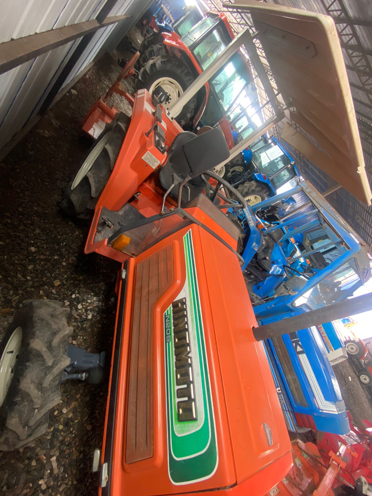 TRACTOR HINOMOTO N-209 - Imagen 3