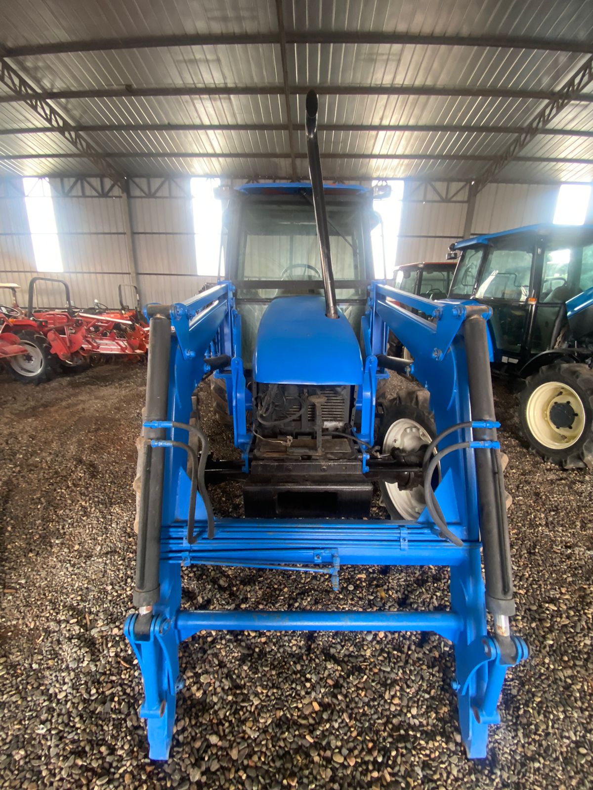 TRACTOR NEW HOLLAND L65 - Imagen 2