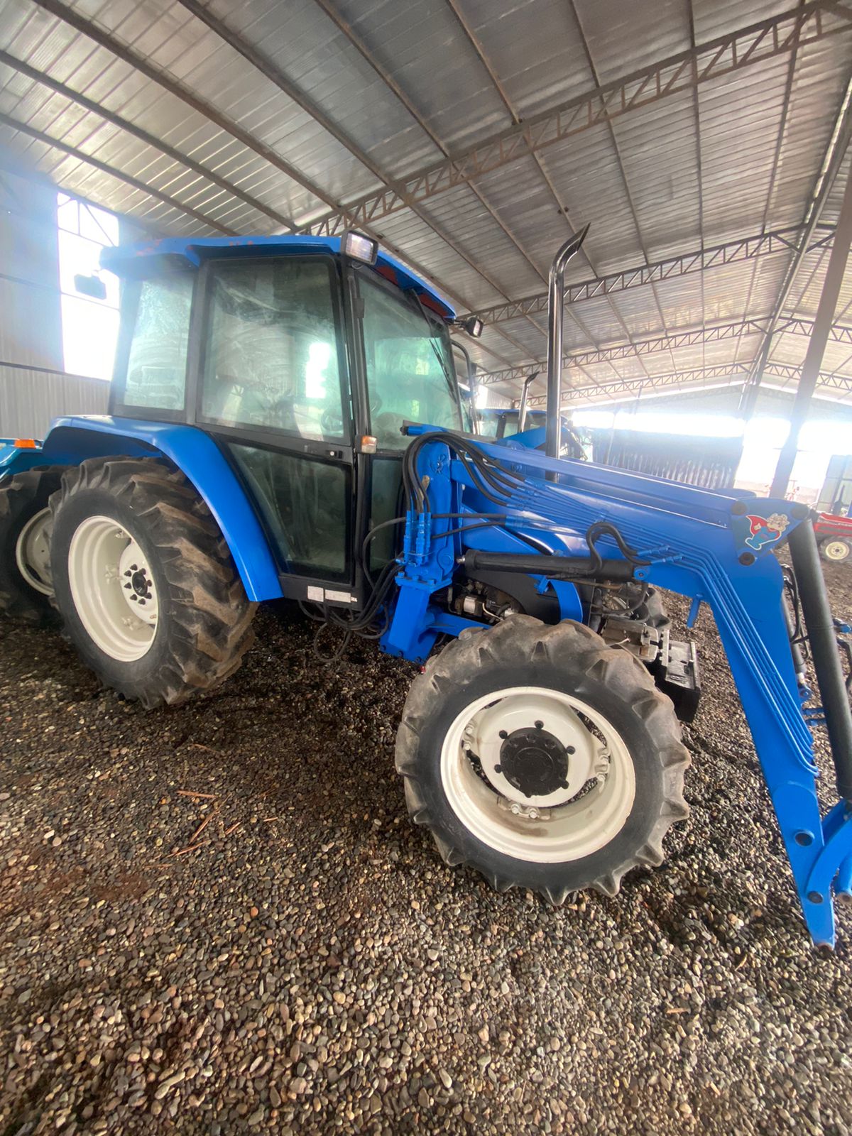 TRACTOR NEW HOLLAND L65