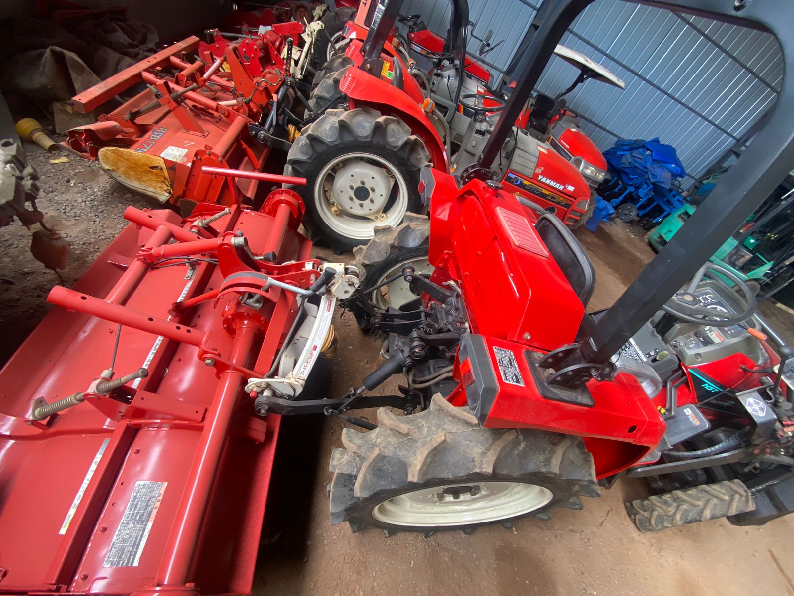 TRACTOR MITSUBISHI MT R-250 - Imagen 4