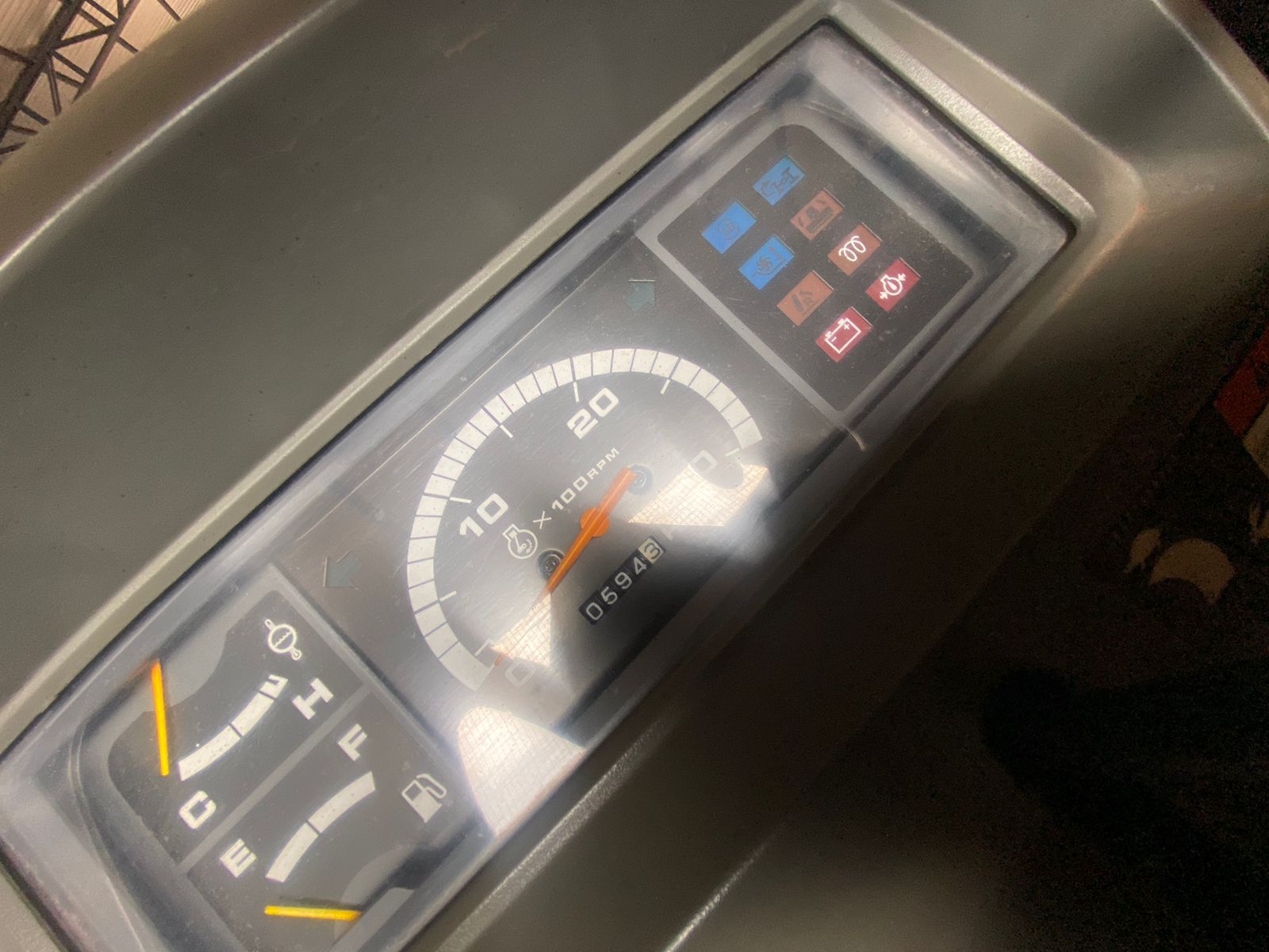 TRACTOR MITSUBISHI MT R-250 - Imagen 6