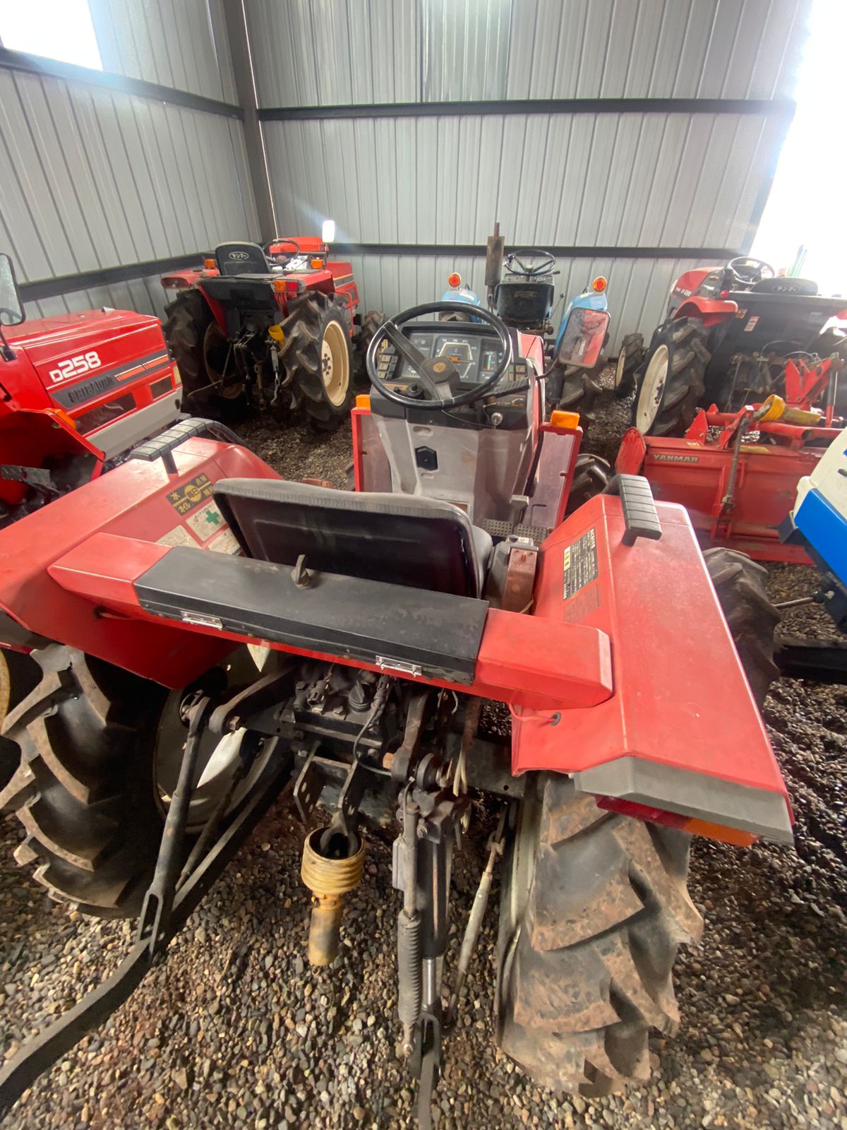 TRACTOR MITSUBISHI MT-24 - Imagen 4