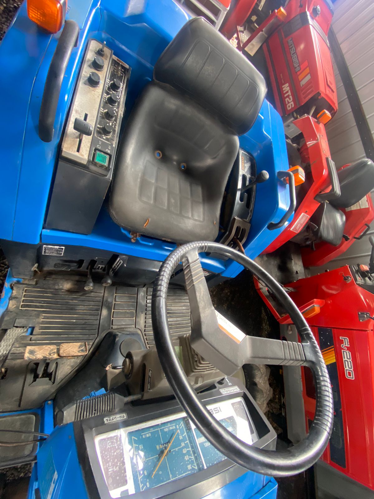 TRACTOR ISEKI LANDHOPE-217 - Imagen 5