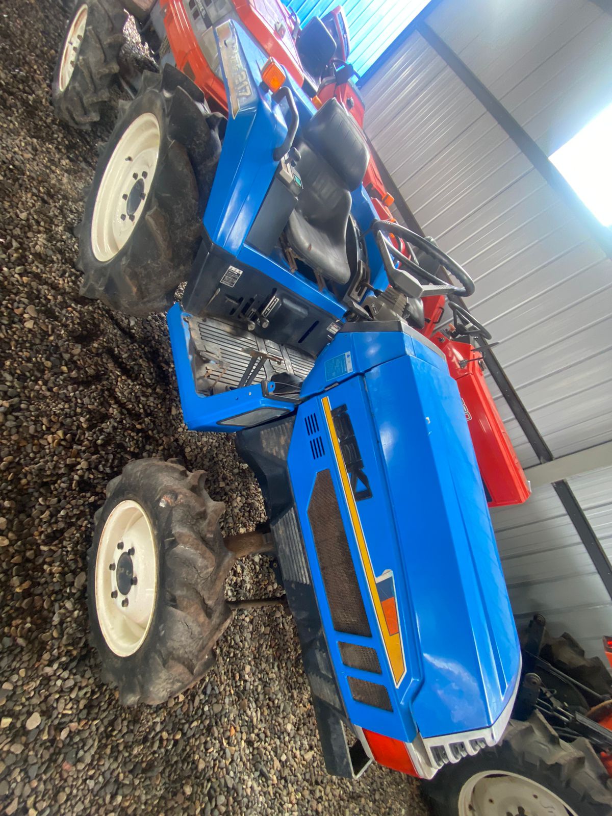 TRACTOR ISEKI LANDHOPE-217 - Imagen 3