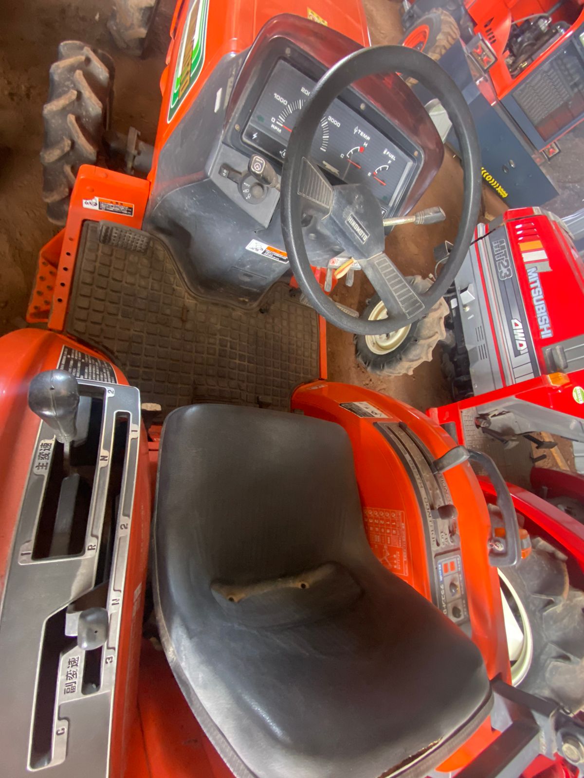 TRACTOR HINOMOTO NZ-210 - Imagen 5