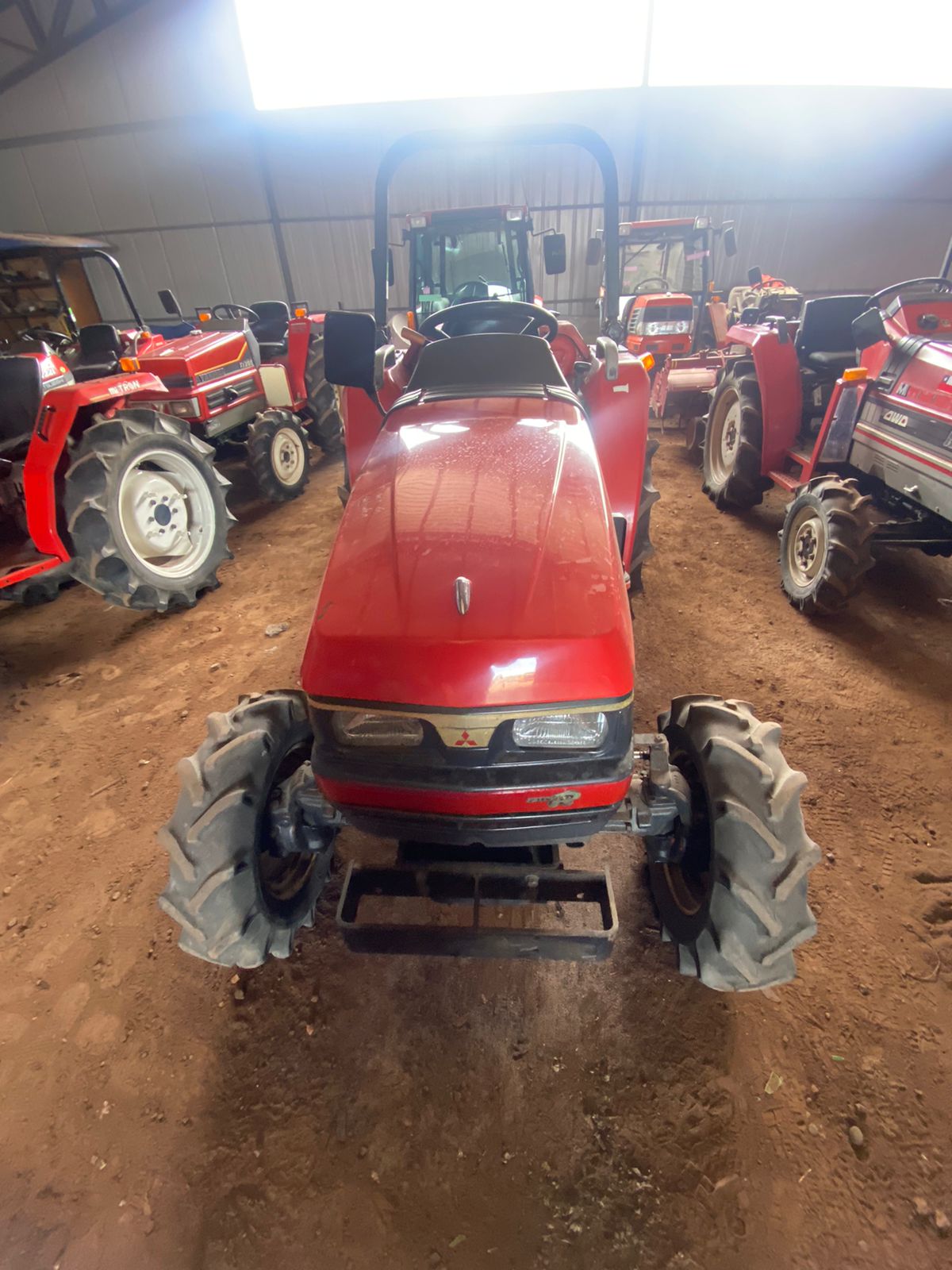 TRACTOR MITSUBISHI MT R-270 - Imagen 3