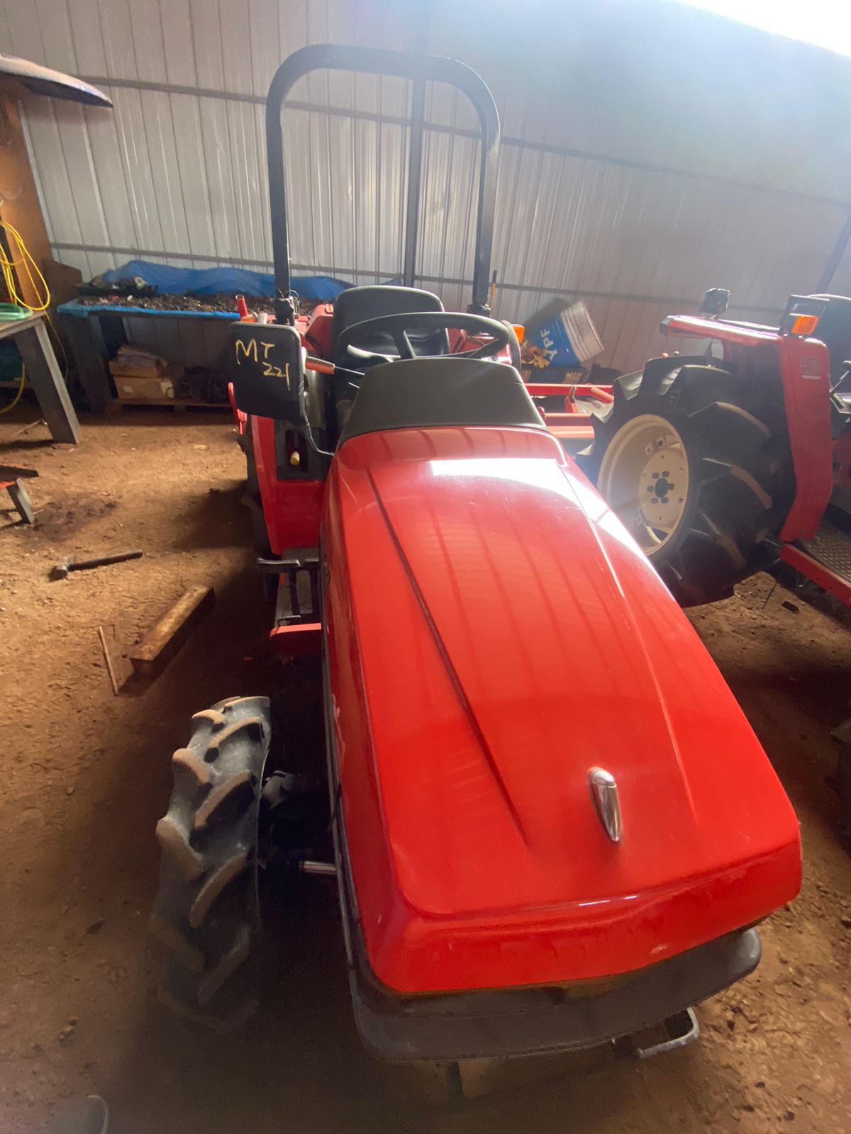 TRACTOR MITSUBISHI MT-221 - Imagen 2