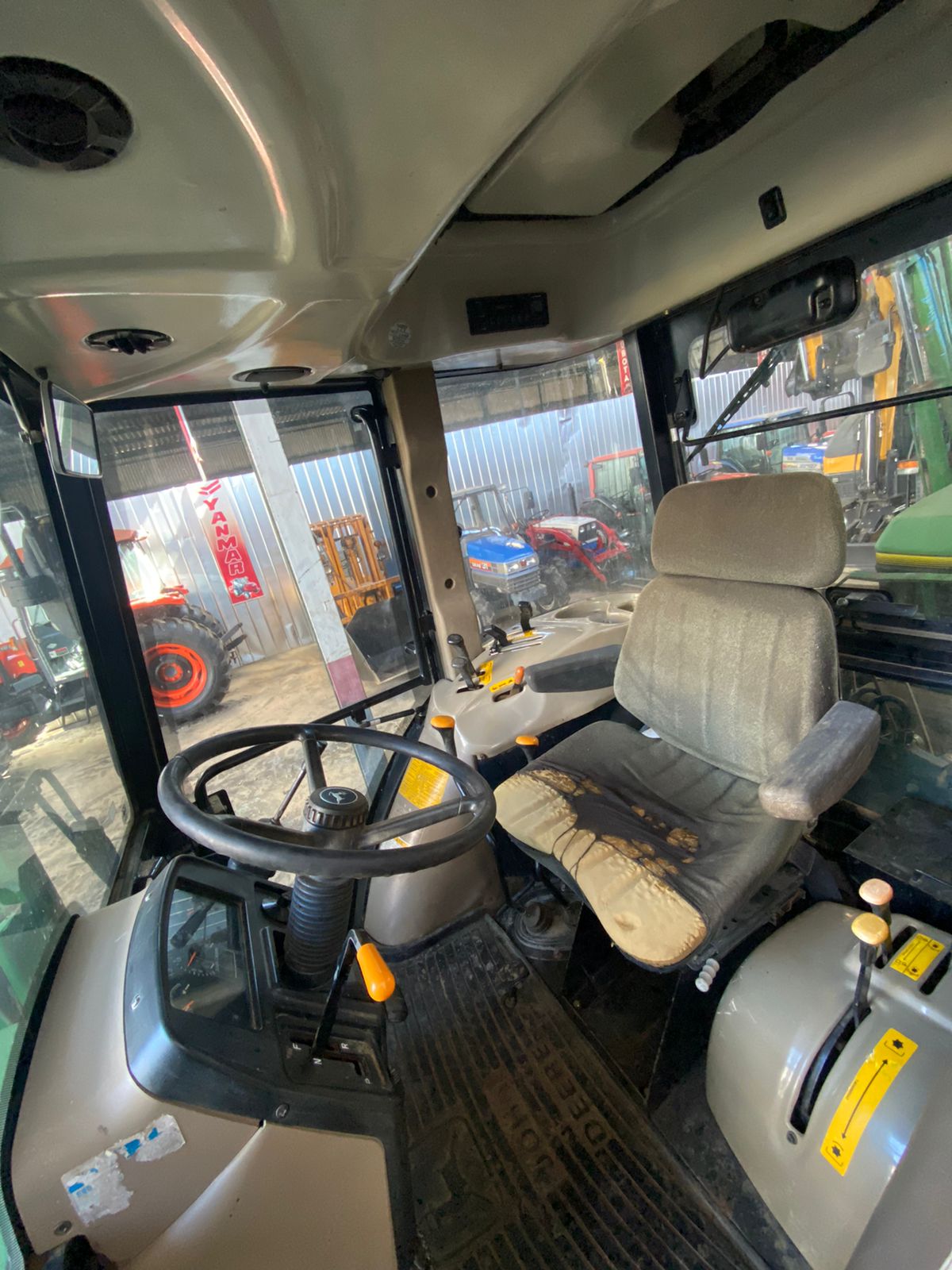 TRACTOR JOHN DEERE 5420 - Imagen 5