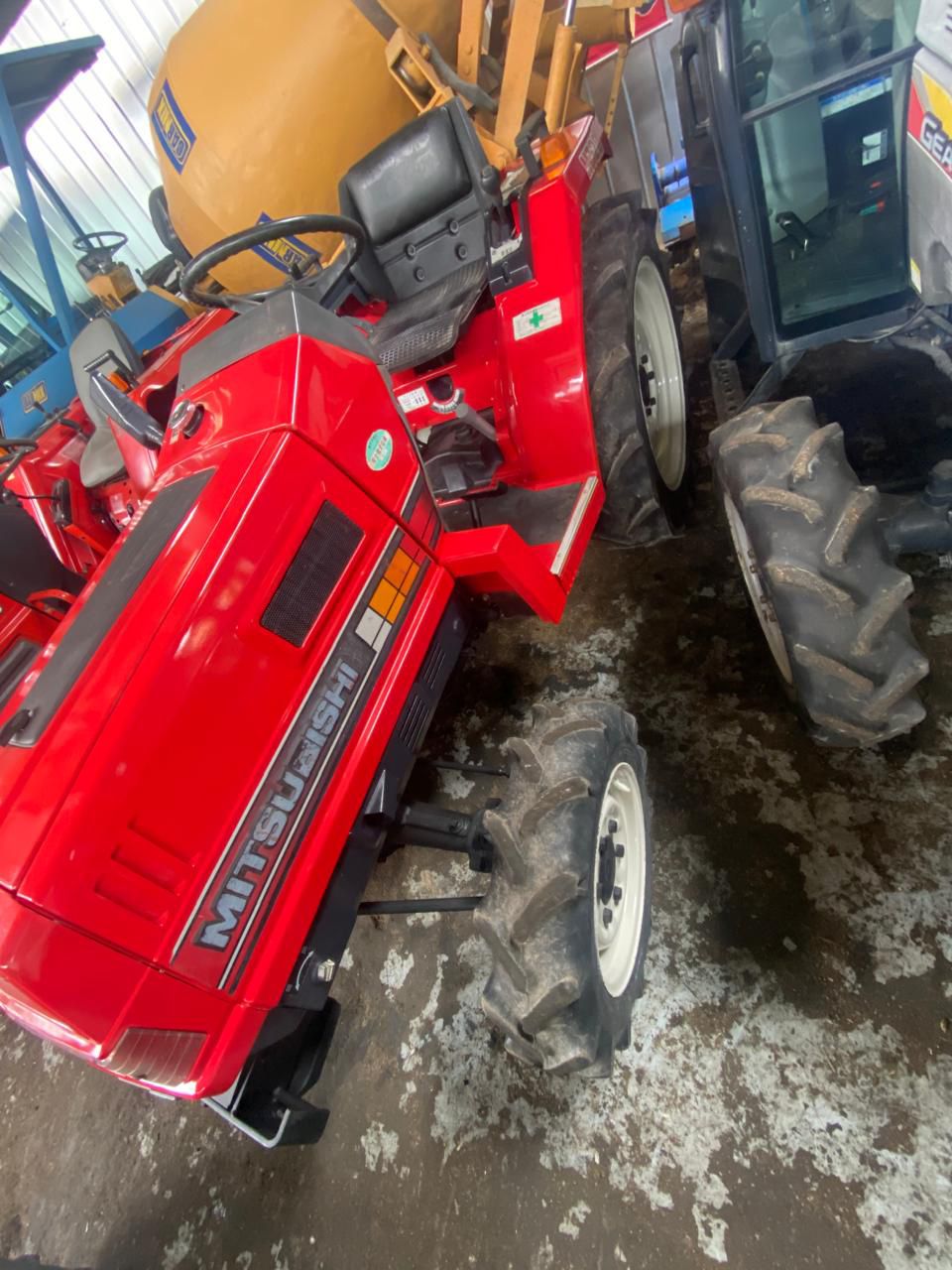 TRACTOR MITSUBISHI MT20 - Imagen 3