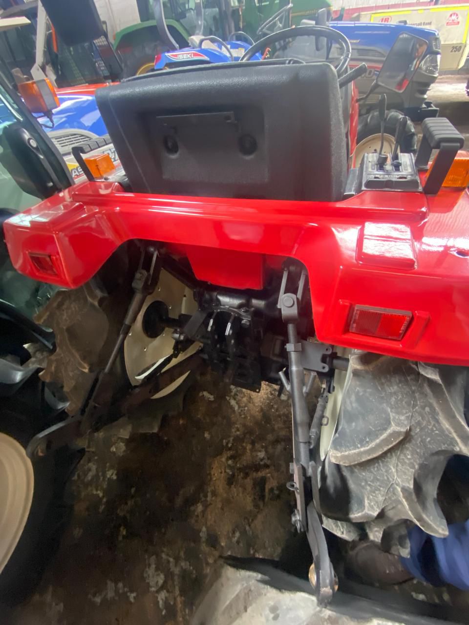 TRACTOR MITSUBISHI MT20 - Imagen 4