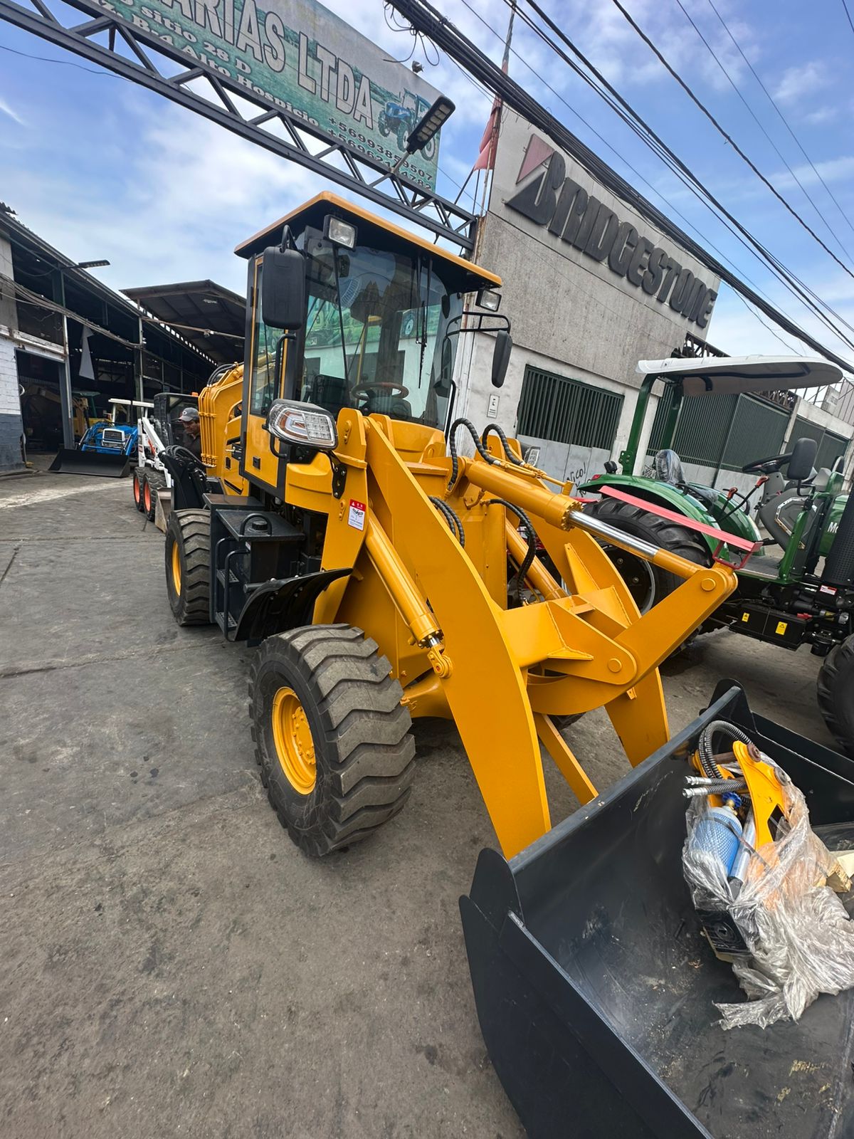 RETROEXCAVADORA HAOHONG