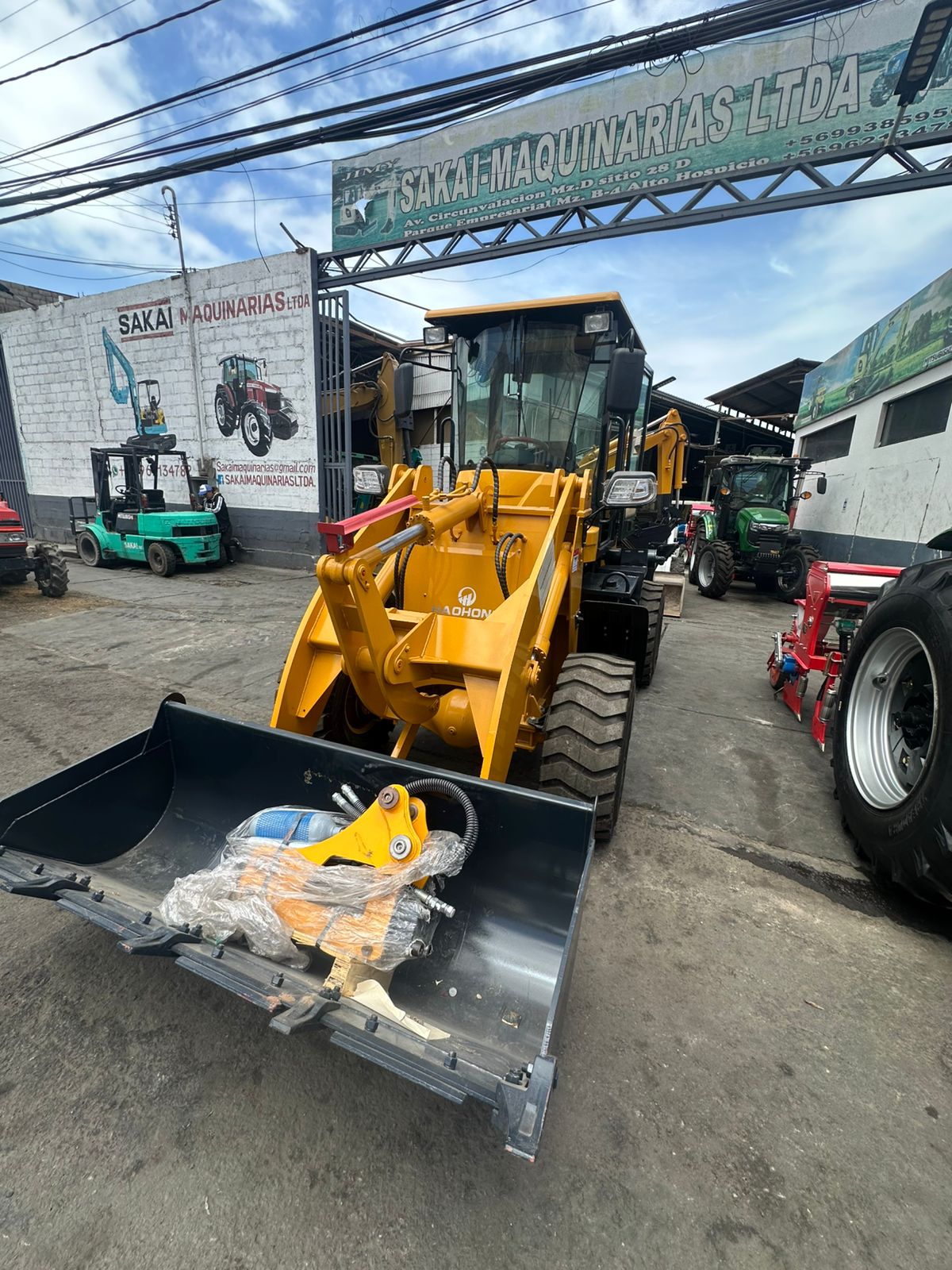 RETROEXCAVADORA HAOHONG - Imagen 7