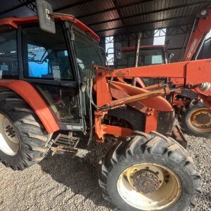 TRACTOR NEW HOLLAND L-85