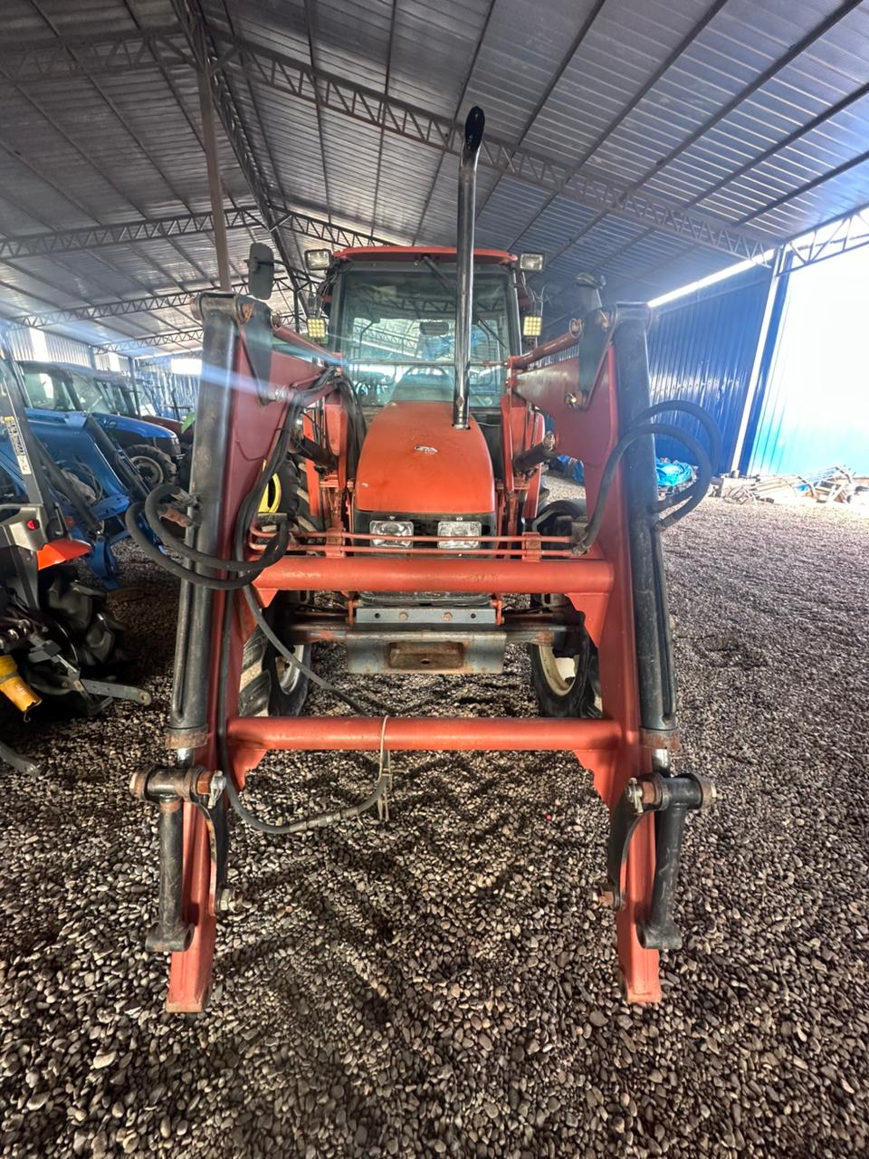 TRACTOR NEW HOLLAND L-85 - Imagen 3