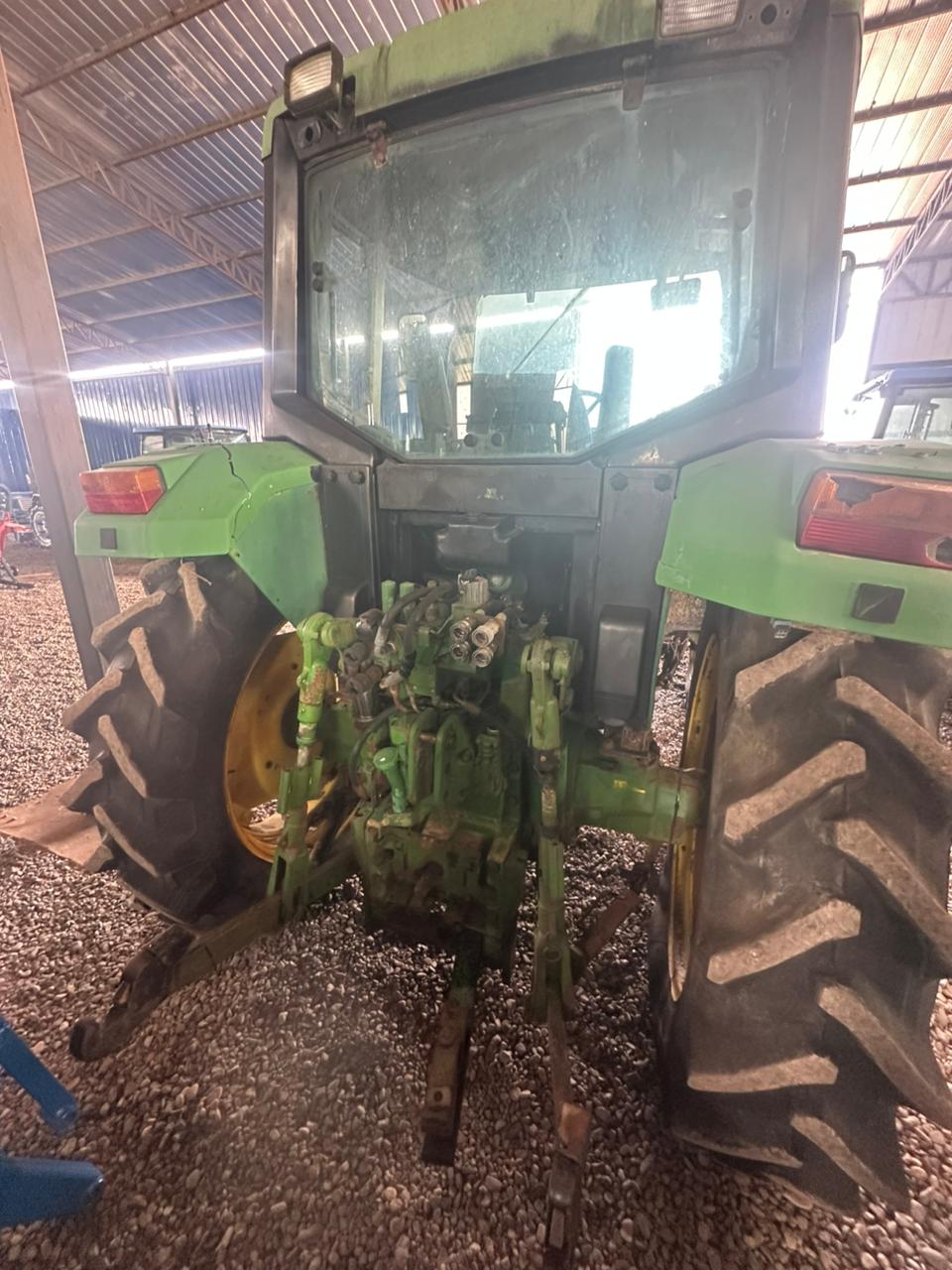 TRACTOR JOHN DEERE 6100 - Imagen 5