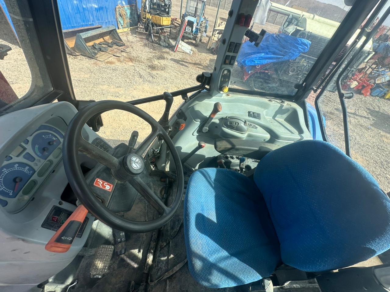 TRACTOR NEW HOLLAND T5060 - Imagen 6