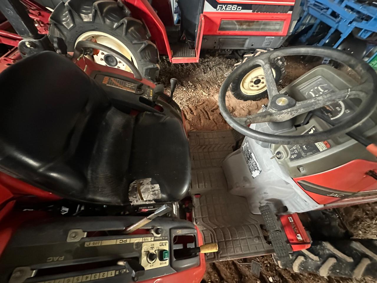 TRACTOR MITSUBISHI MTZ-21 - Imagen 6