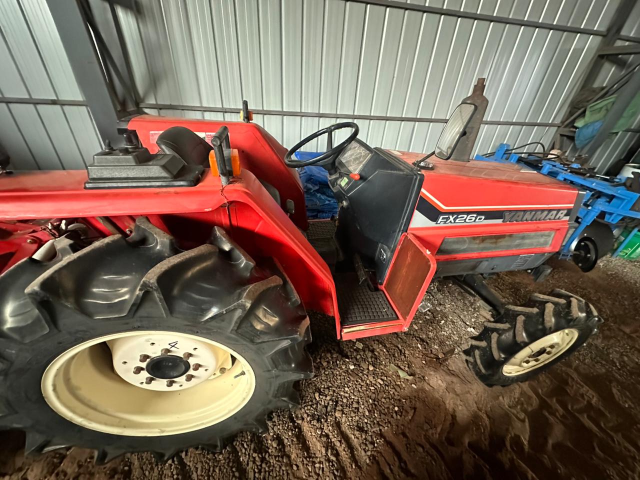 TRACTOR YANMAR FX26D