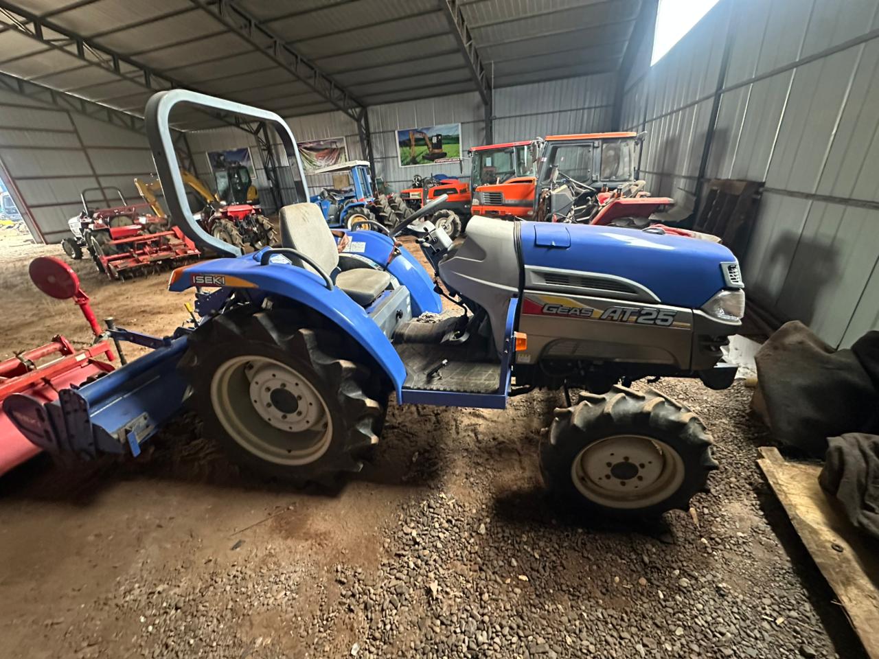 TRACTOR ISEKI GEAS AT-25