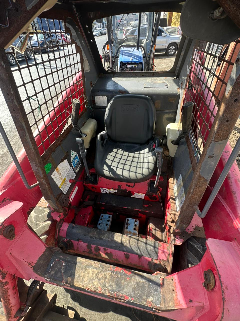 ---VENDIDO---MINI CARGADOR TCM - Imagen 6