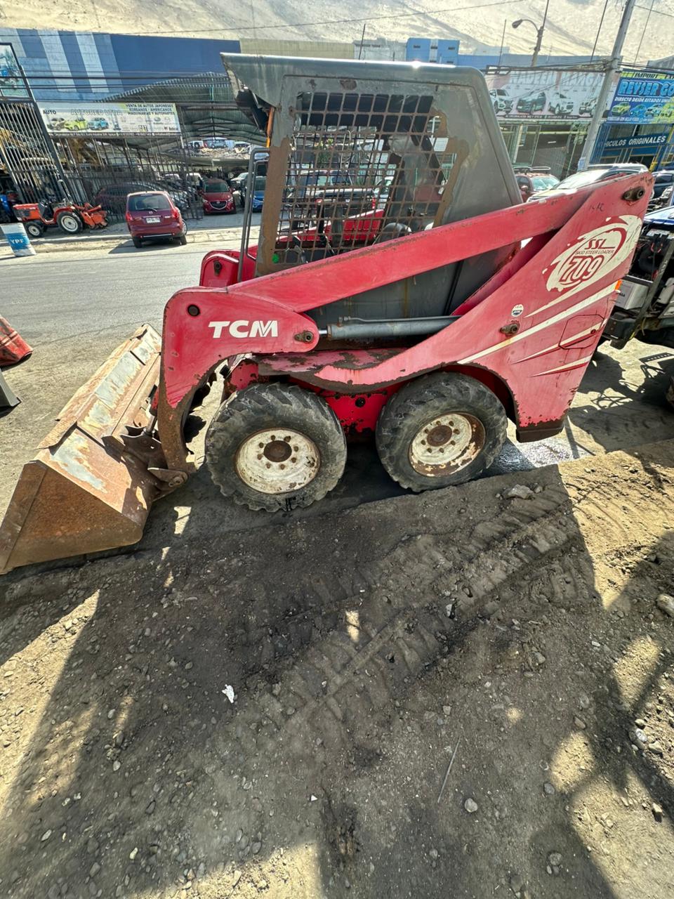 ---VENDIDO---MINI CARGADOR TCM - Imagen 4