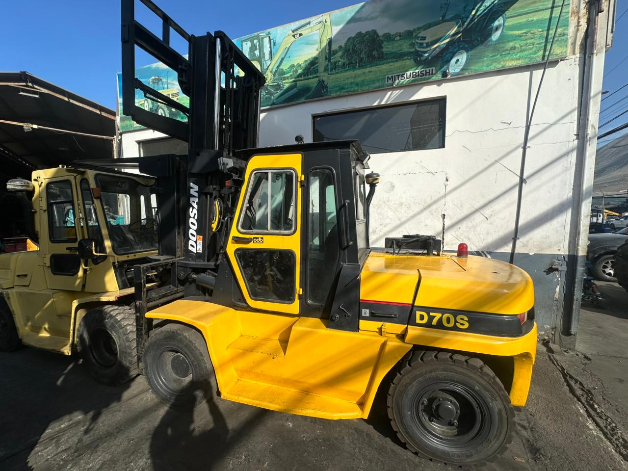 VENDIDO MONTACARGA DOSAN D-70S