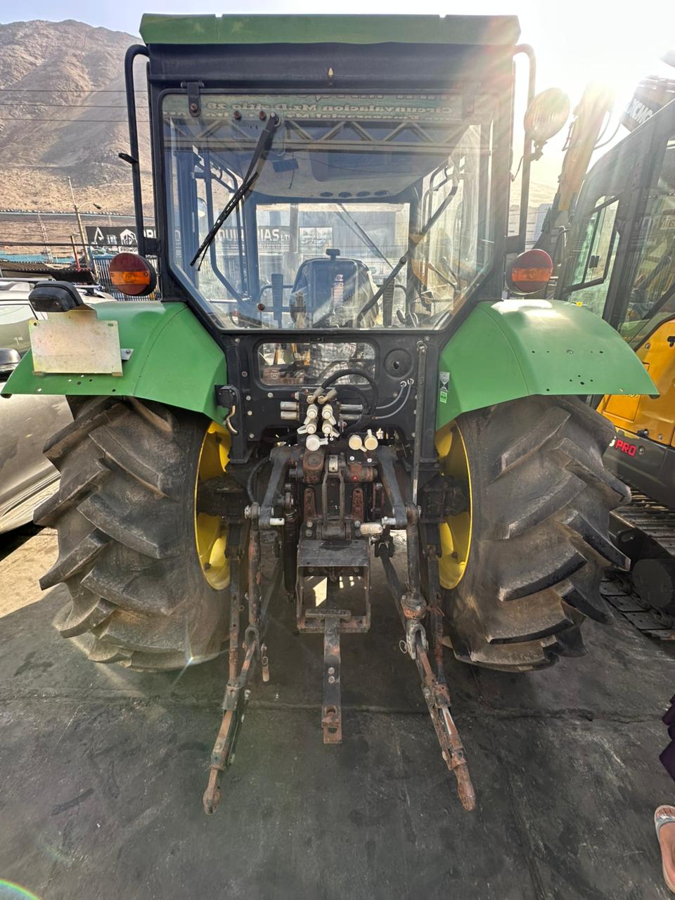 VENDIDO TRACTOR JOHN DEERE 2700 - Imagen 5