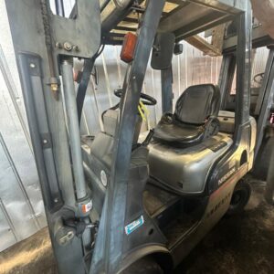 MONTACARGA NISSAN 15