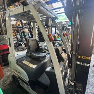 MONTACARGA NISSAN 15