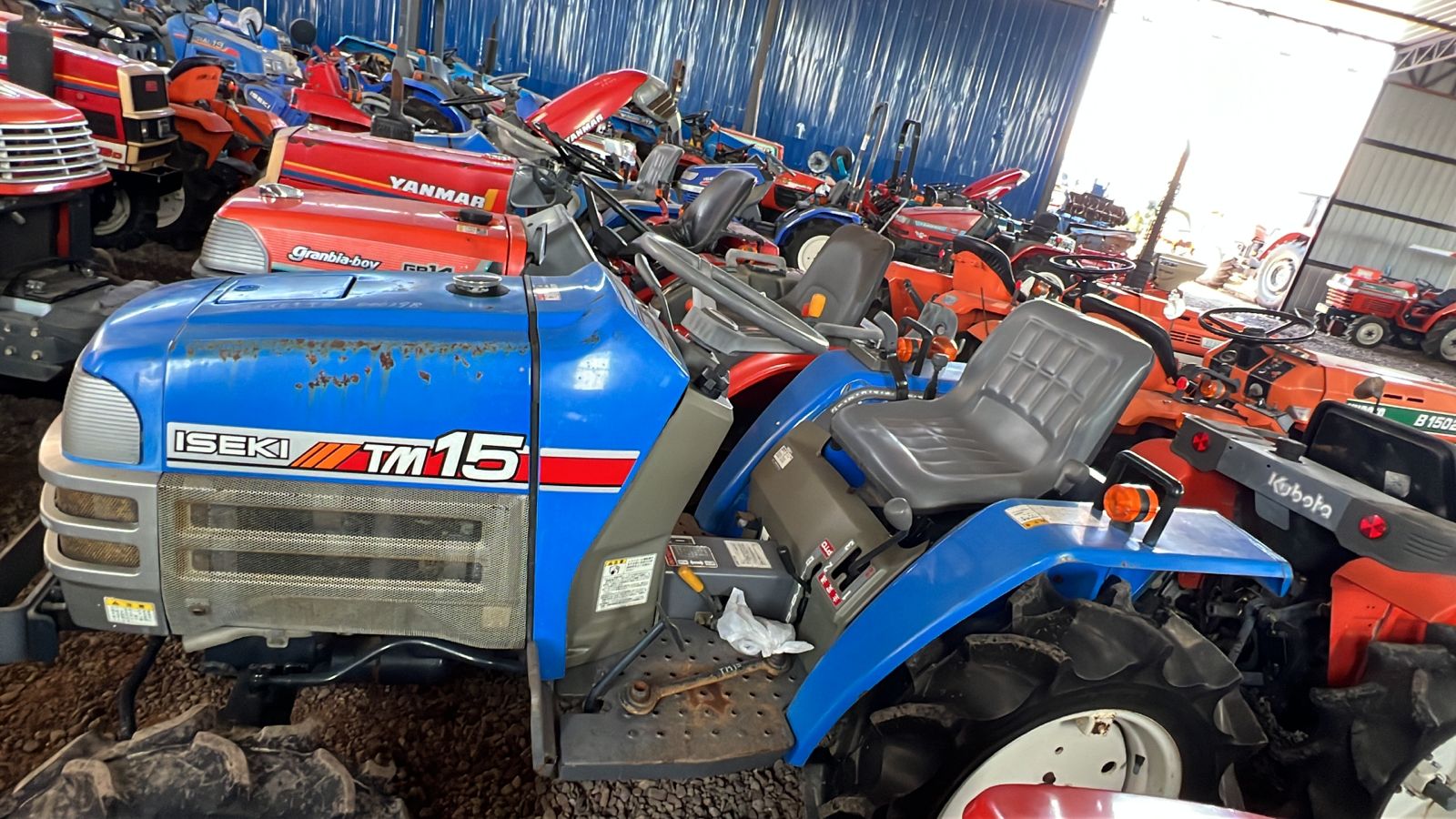 TRACTOR ISEKI TM 15