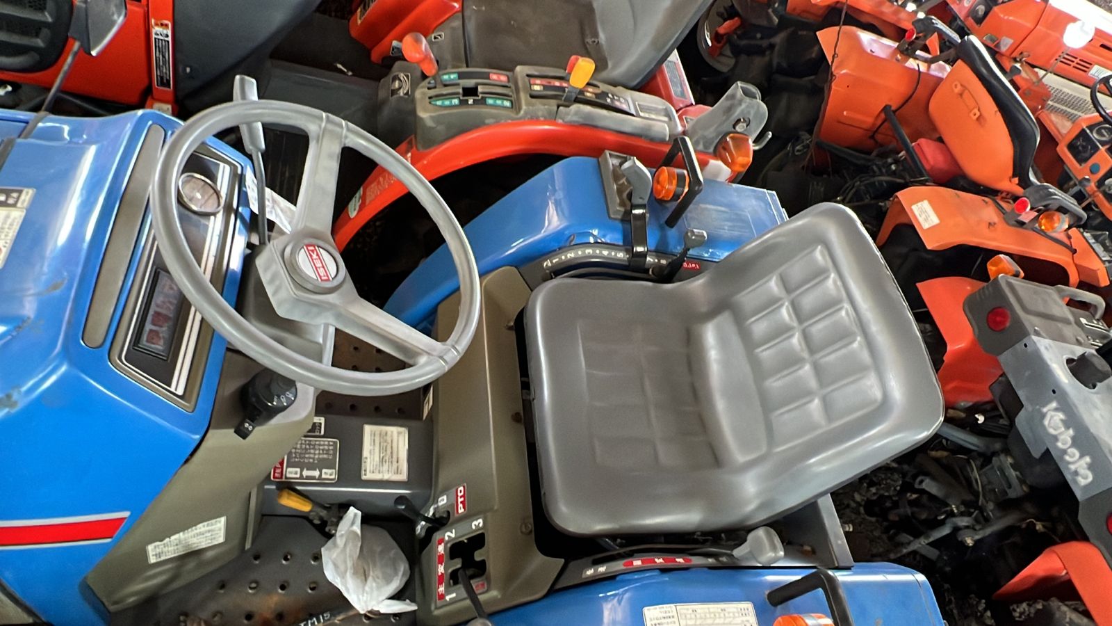 TRACTOR ISEKI TM 15 - Imagen 5