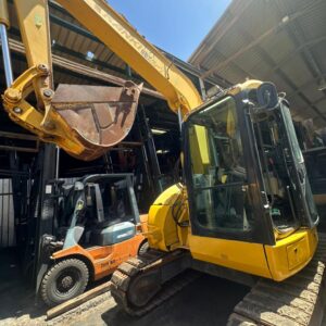 EXCAVADORA KOMATSU PC 78US