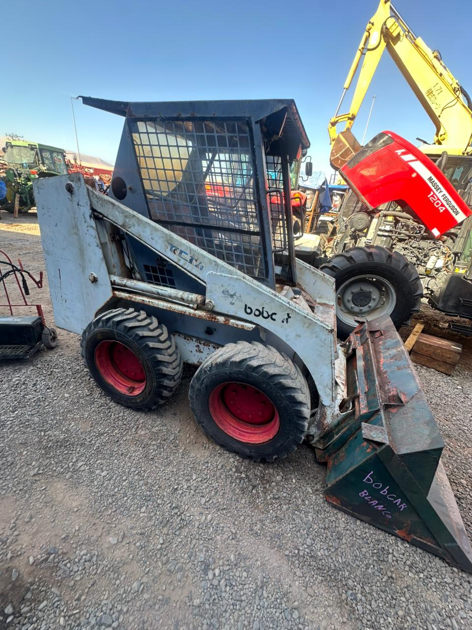 MINI CARGADOR BOBCAT