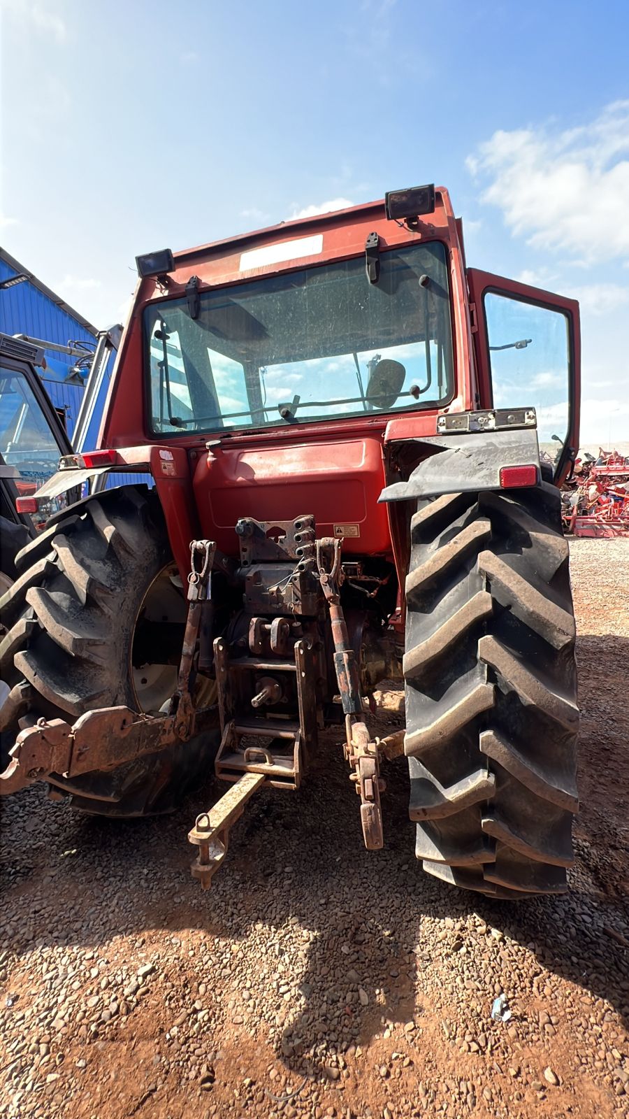 -VENDIDO-TRACTOR NEW HOLLAND 110-90 - Imagen 3