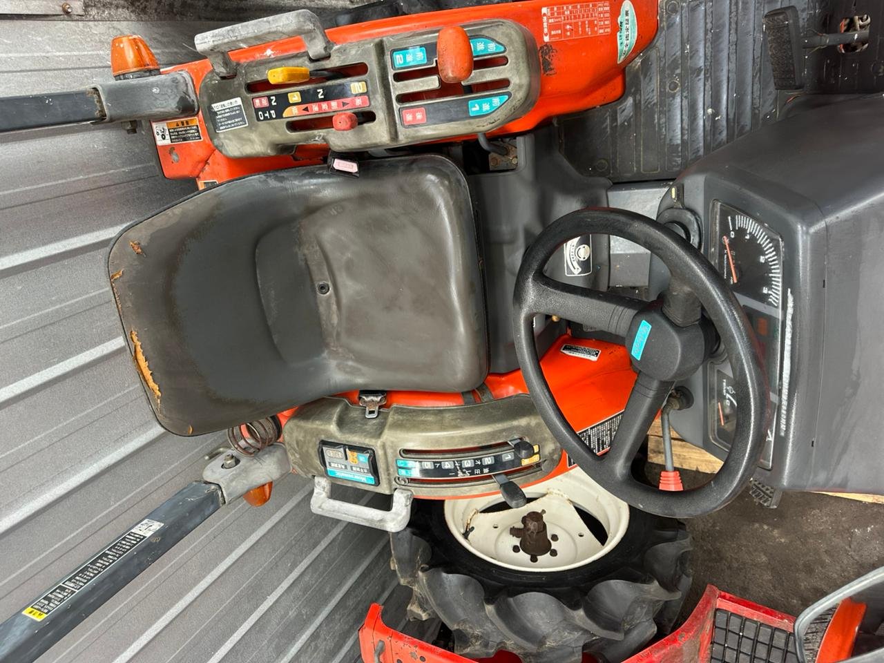 TRACTOR KUBOTA GRAMBIA GB14 - Imagen 4