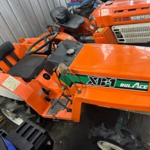 TRACTOR KUBOTA XB-1