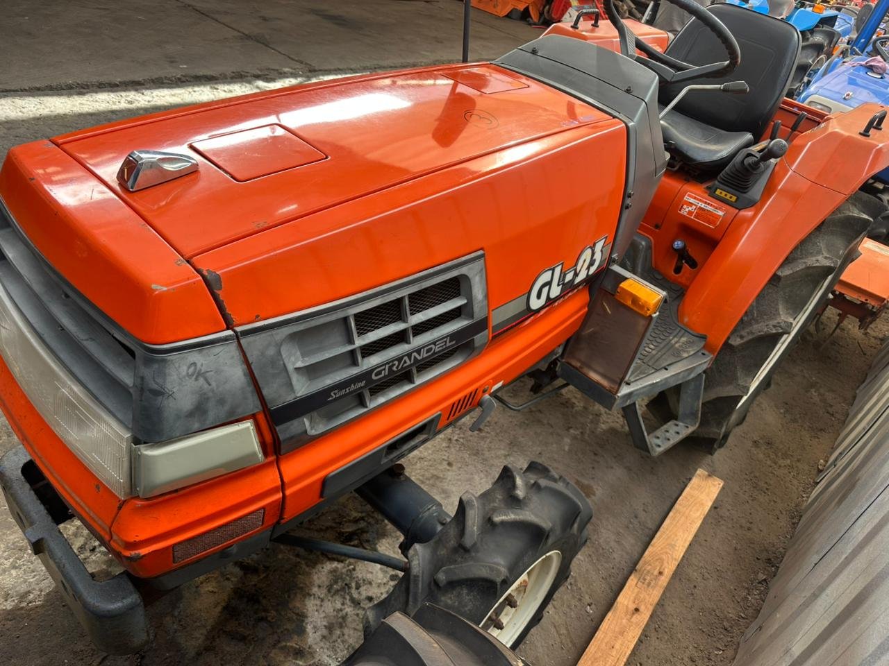 TRACTOR KUBOTA GL-23 - Imagen 4