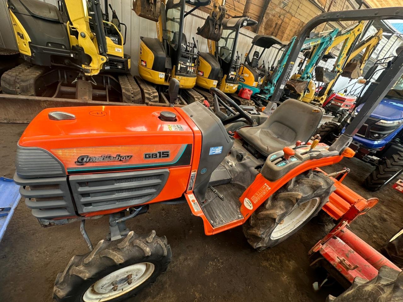 TRACTOR KUBOTA GRAMBIA GB-15 - Imagen 4
