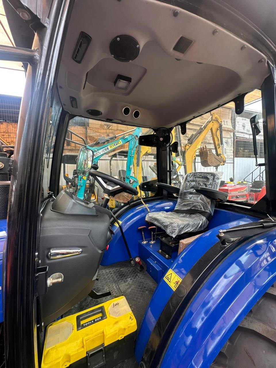 TRACTOR MORIMOTO CABINADO TK-504 - Imagen 6