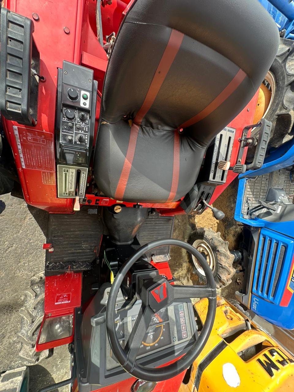 TRACTOR YANMAR F-175 - Imagen 6